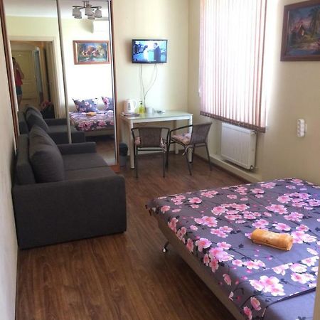 Room In The Guest House Одеса Екстериор снимка